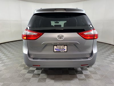 2017 Toyota Sienna LE 7 Passenger