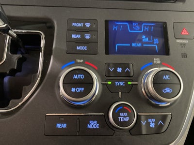 2017 Toyota Sienna LE 7 Passenger