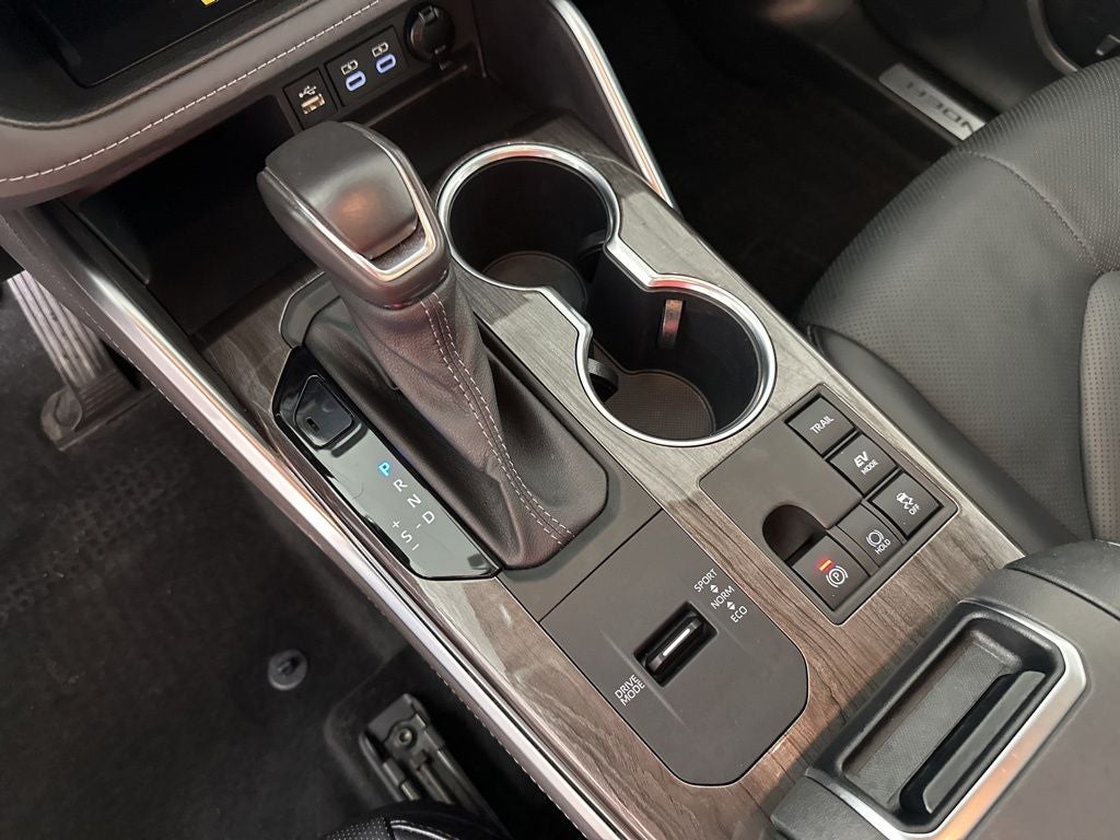 2023 Toyota Highlander Hybrid Limited