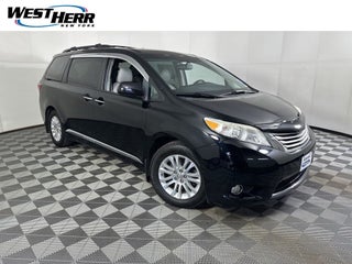 2017 Toyota Sienna XLE 8 Passenger
