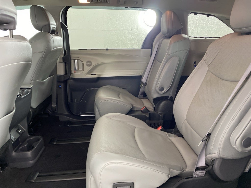 2023 Toyota Sienna Limited 7 Passenger