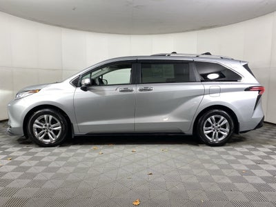 2023 Toyota Sienna Limited 7 Passenger