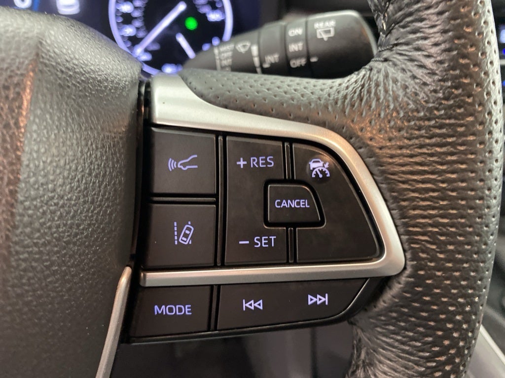 2023 Toyota Sienna Limited 7 Passenger