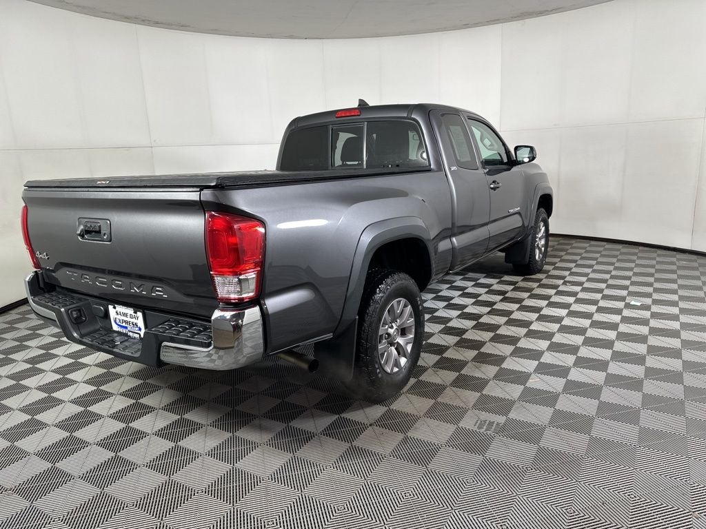 2017 Toyota Tacoma SR5