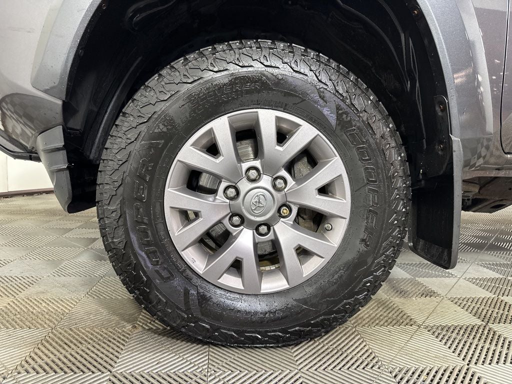 2017 Toyota Tacoma SR5