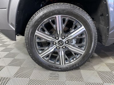 2022 Toyota Tundra Hybrid Capstone