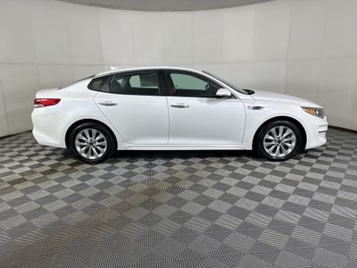 2017 Kia Optima LX