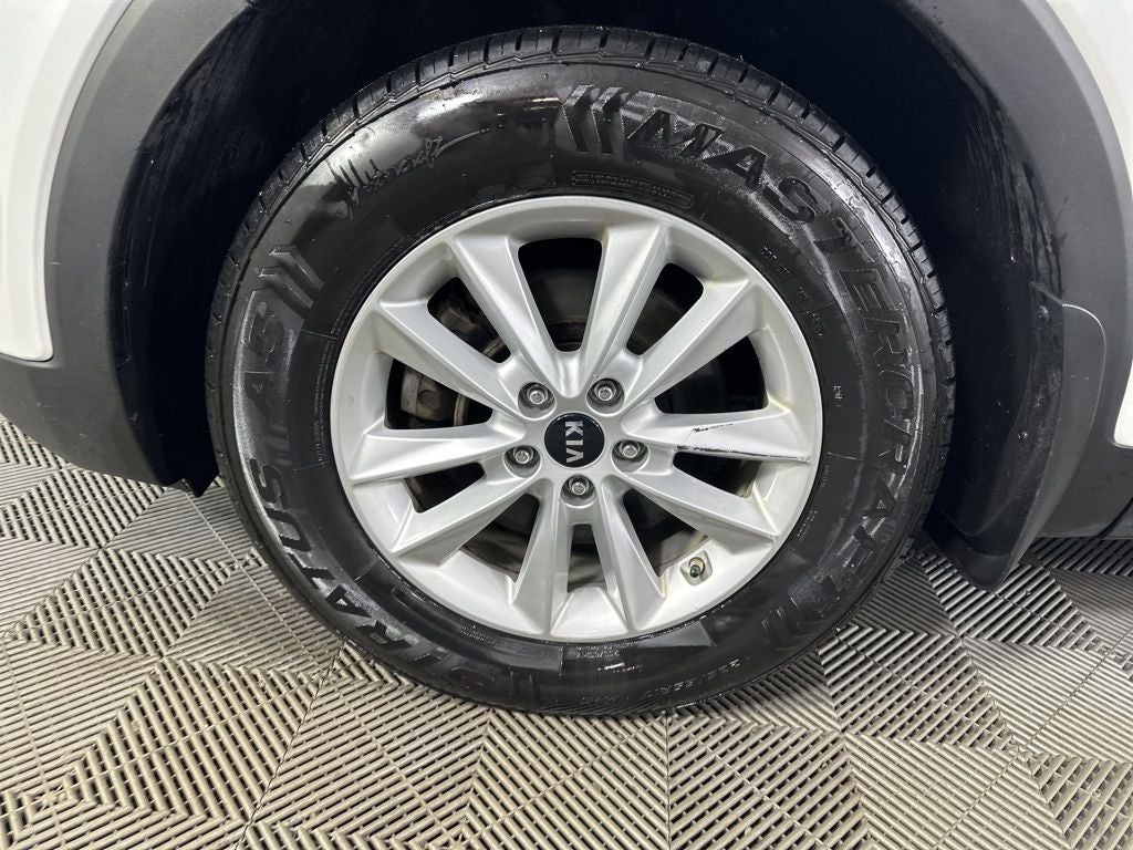 2020 Kia Sorento LX