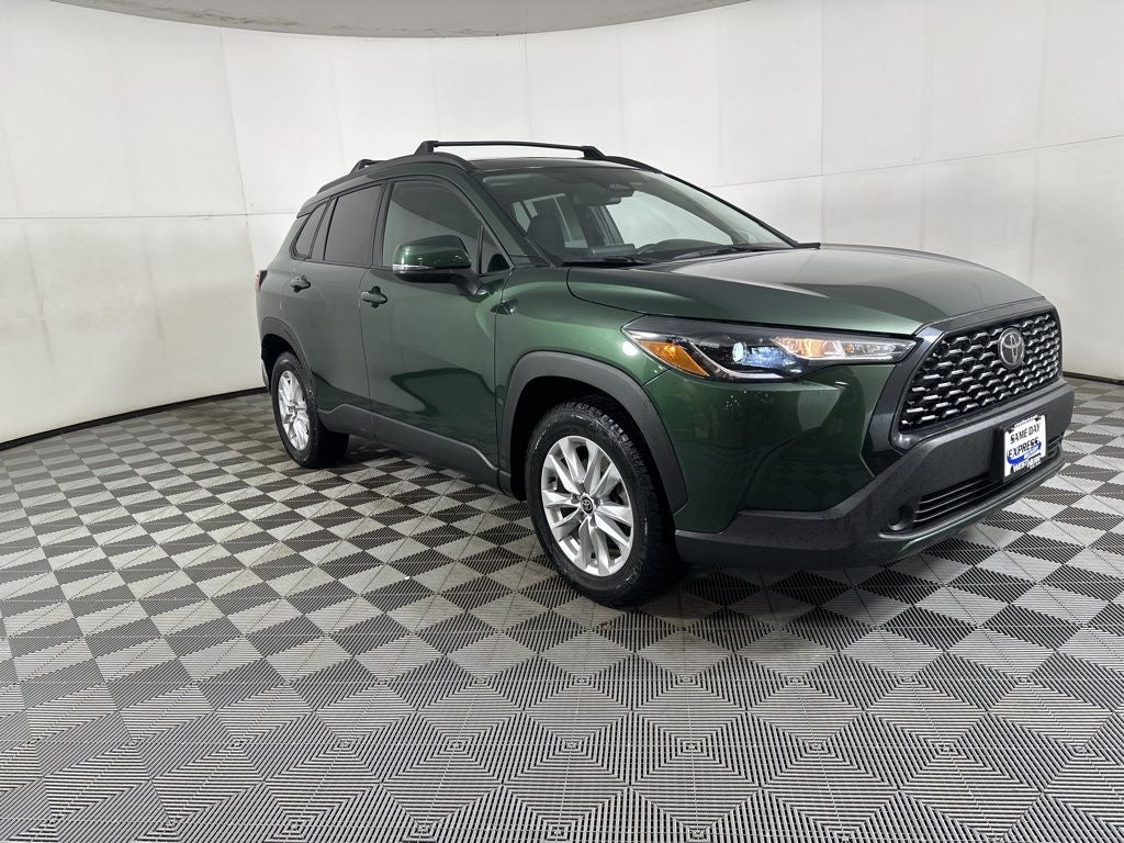 2024 Toyota Corolla Cross LE