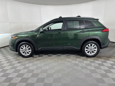 2024 Toyota Corolla Cross LE