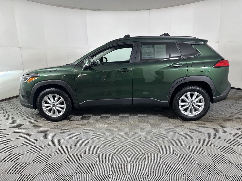 2024 Toyota Corolla Cross LE