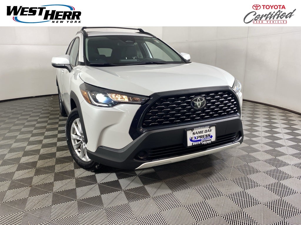 2023 Toyota Corolla Cross LE