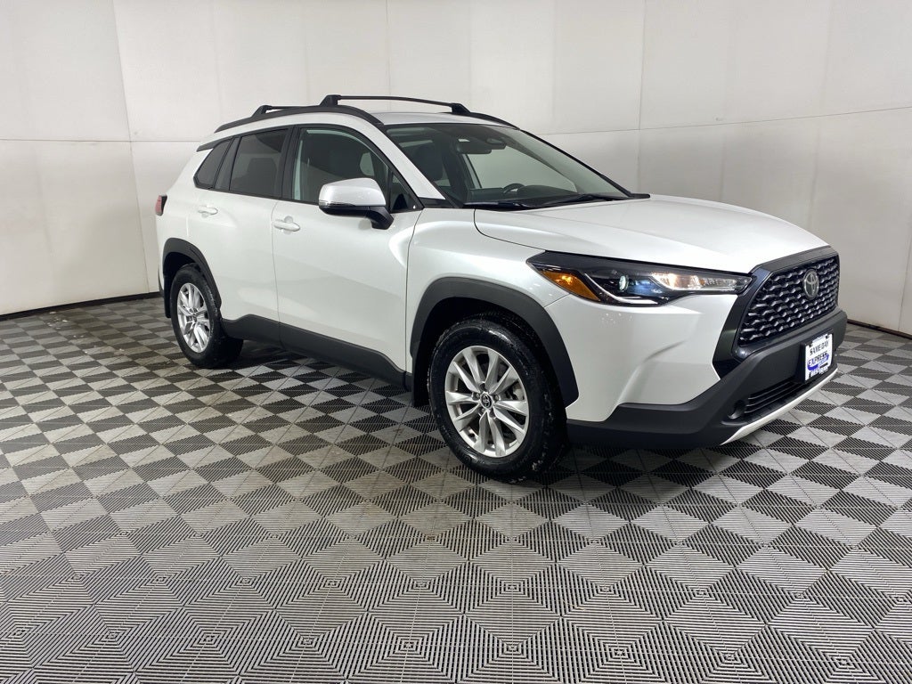 2023 Toyota Corolla Cross LE
