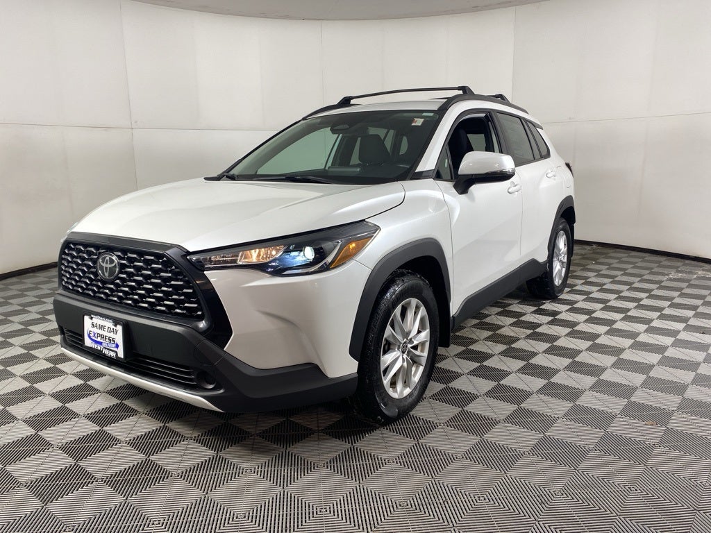 2023 Toyota Corolla Cross LE