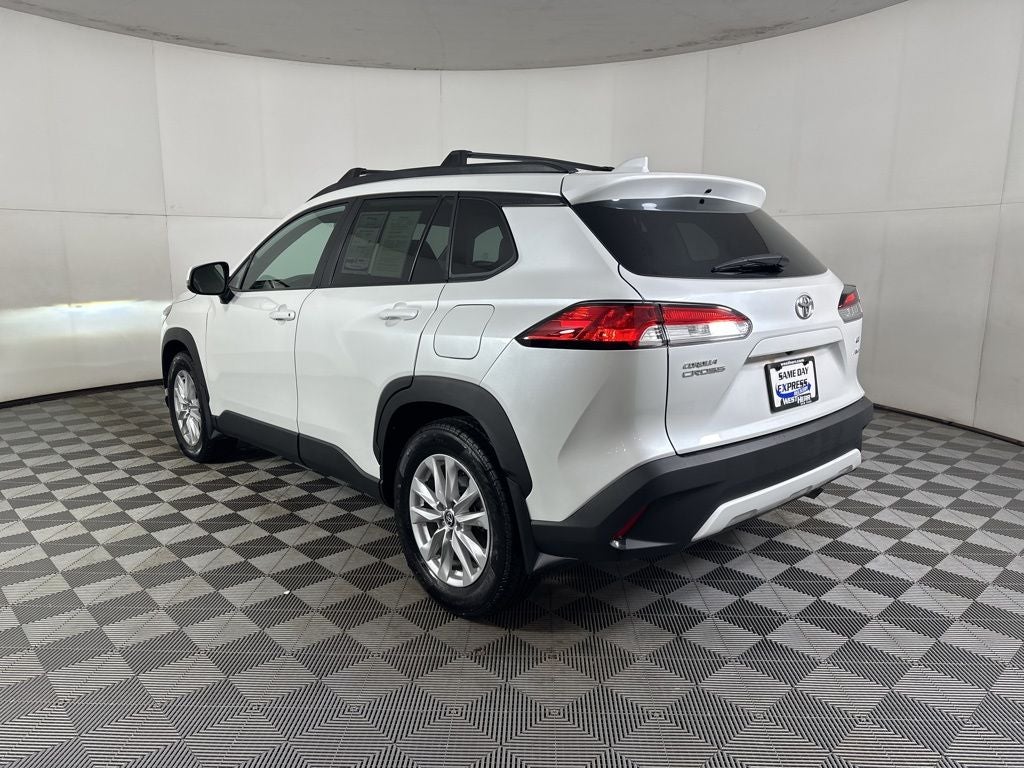 2023 Toyota Corolla Cross LE