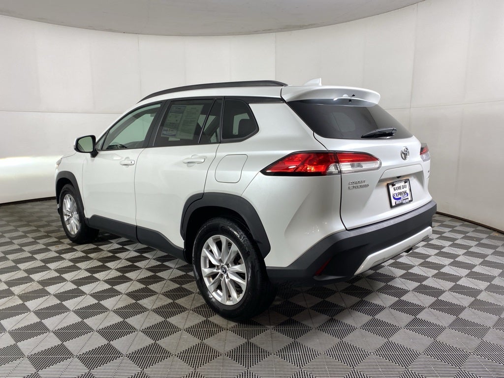 2023 Toyota Corolla Cross LE