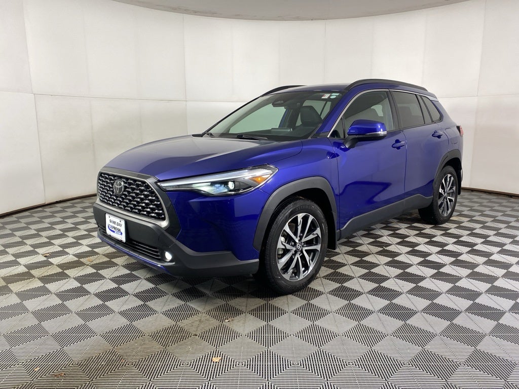 2023 Toyota Corolla Cross XLE