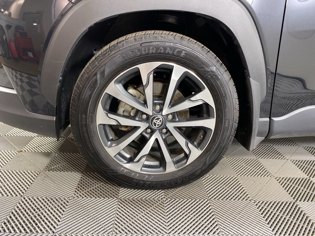 2024 Toyota Corolla Cross XLE