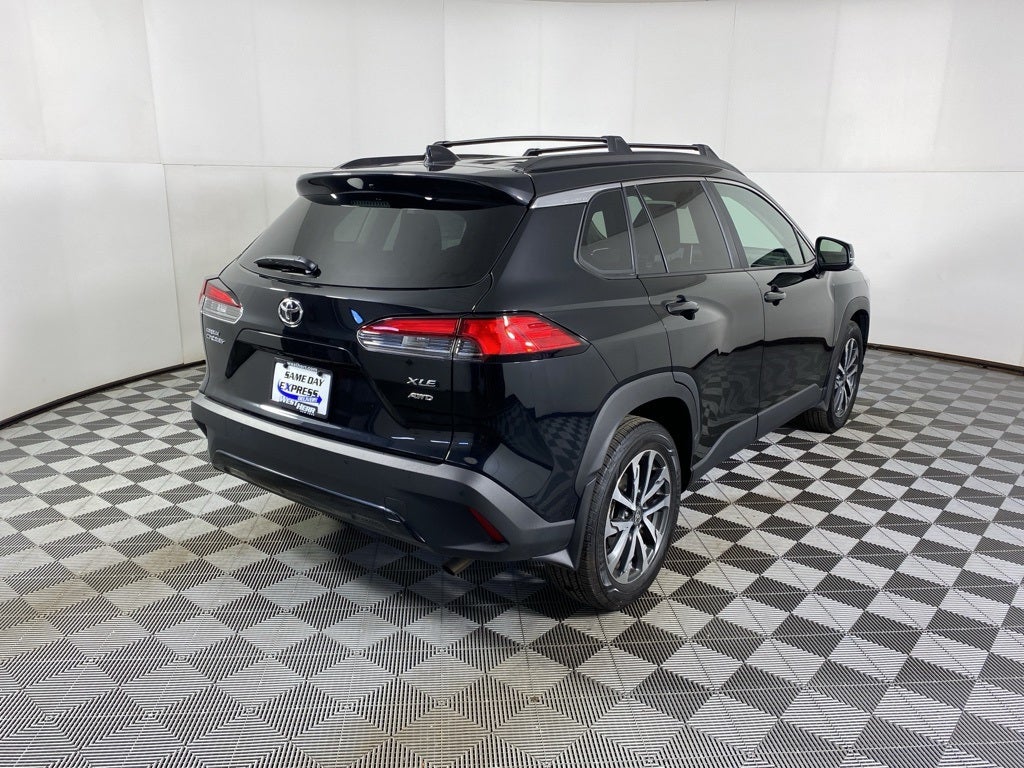 2024 Toyota Corolla Cross XLE