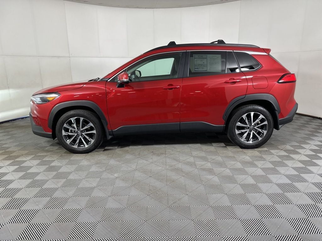 2023 Toyota Corolla Cross XLE