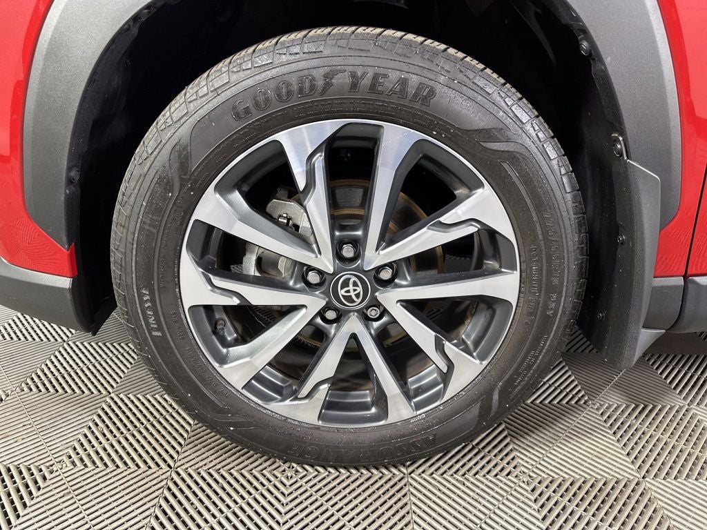 2023 Toyota Corolla Cross XLE