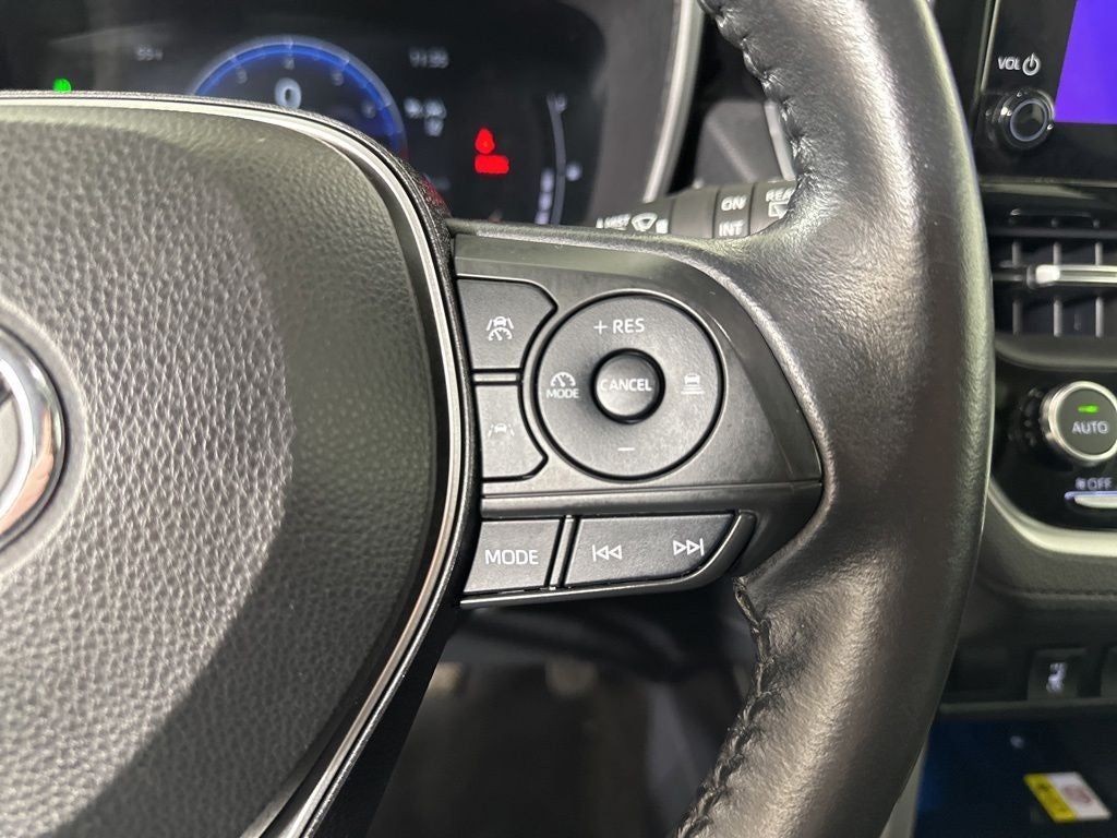 2023 Toyota Corolla Cross XLE