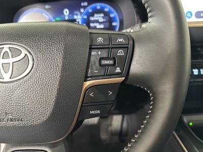 2025 Toyota Crown Signia Limited