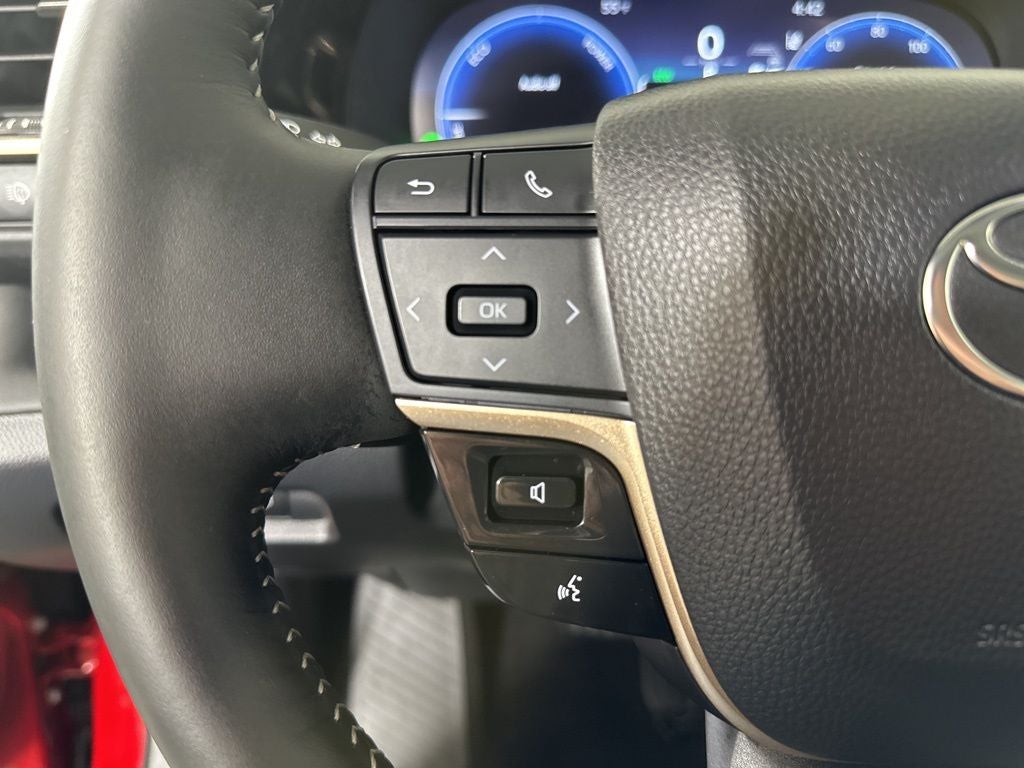 2025 Toyota Crown Signia Limited