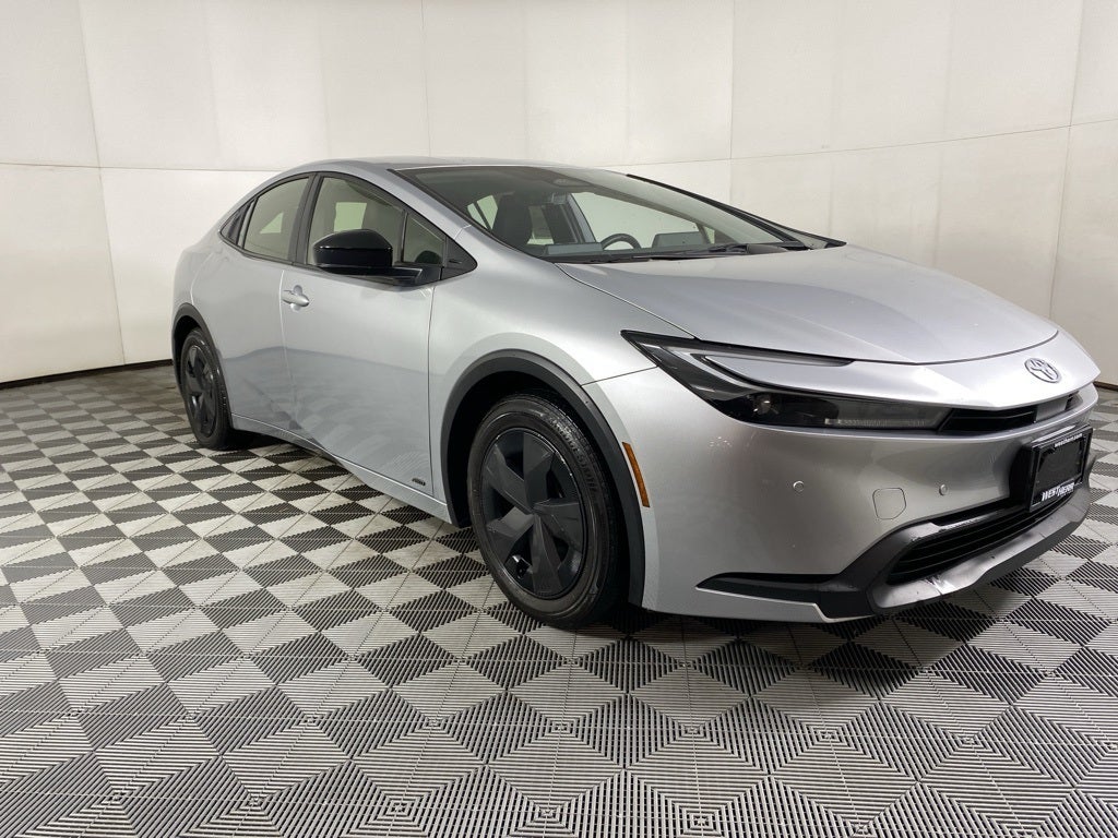 2023 Toyota Prius LE
