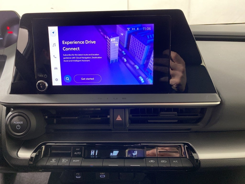 2023 Toyota Prius LE