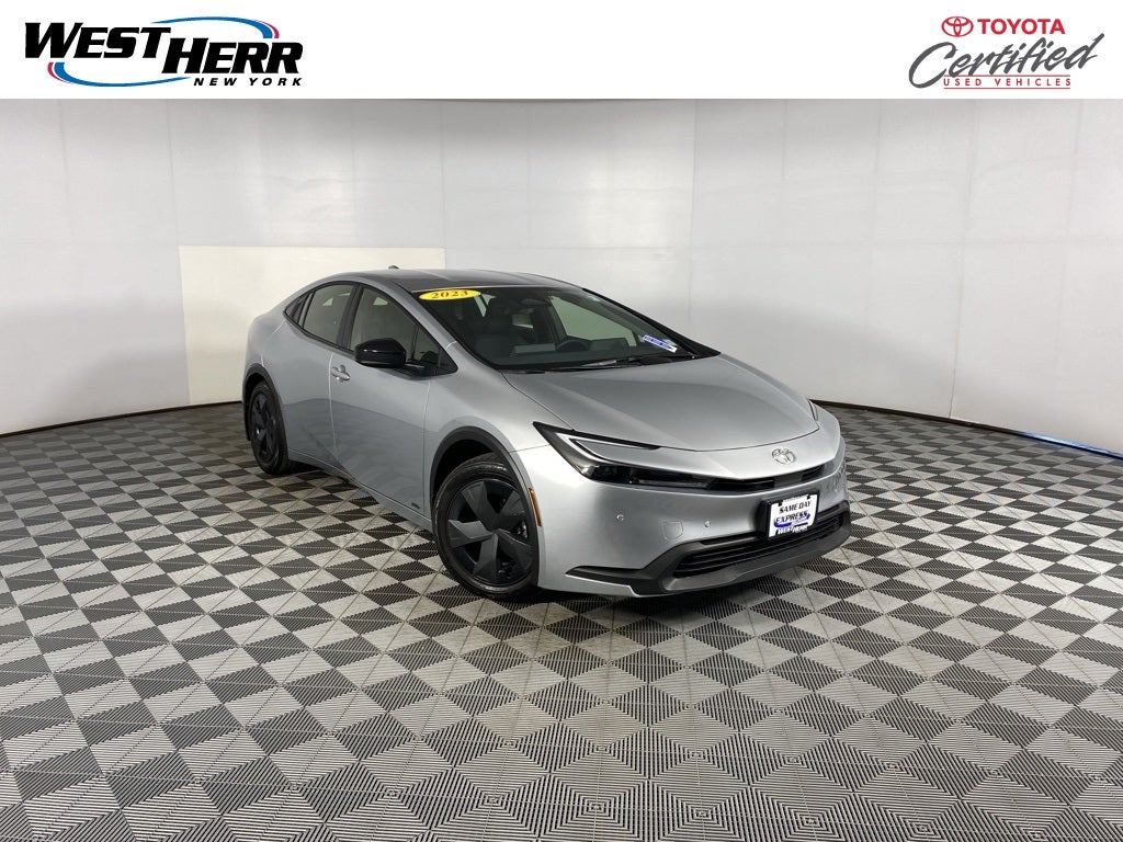 2023 Toyota Prius LE