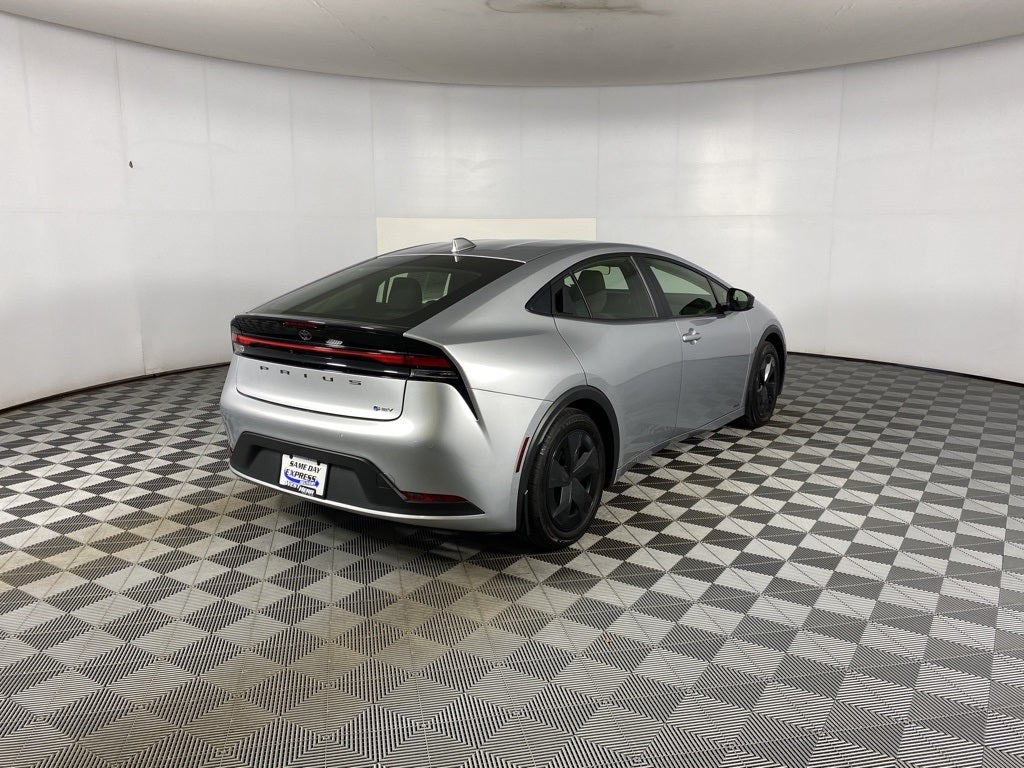 2023 Toyota Prius LE