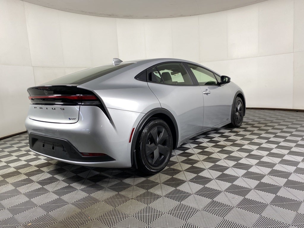 2023 Toyota Prius LE