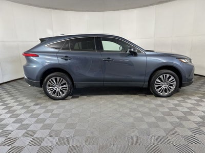 2023 Toyota Venza XLE