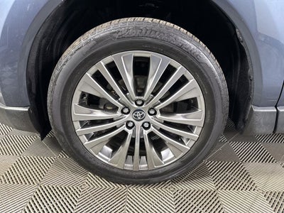 2023 Toyota Venza XLE