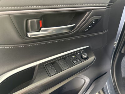 2023 Toyota Venza XLE