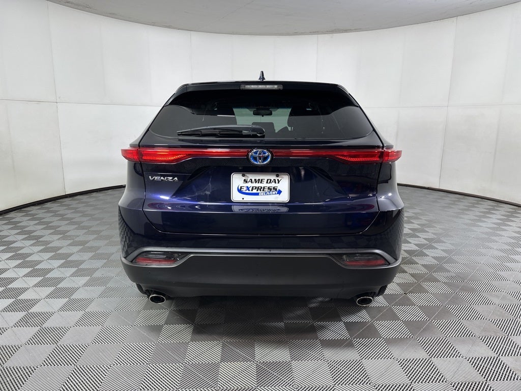 2023 Toyota Venza LE