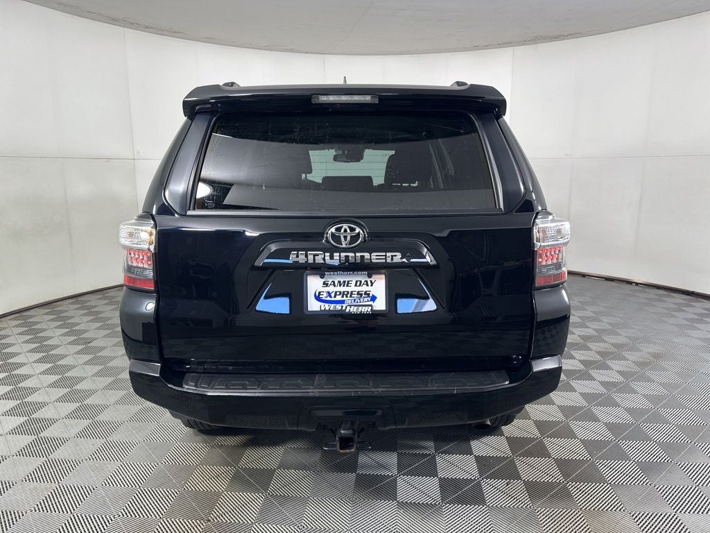 2024 Toyota 4Runner SR5