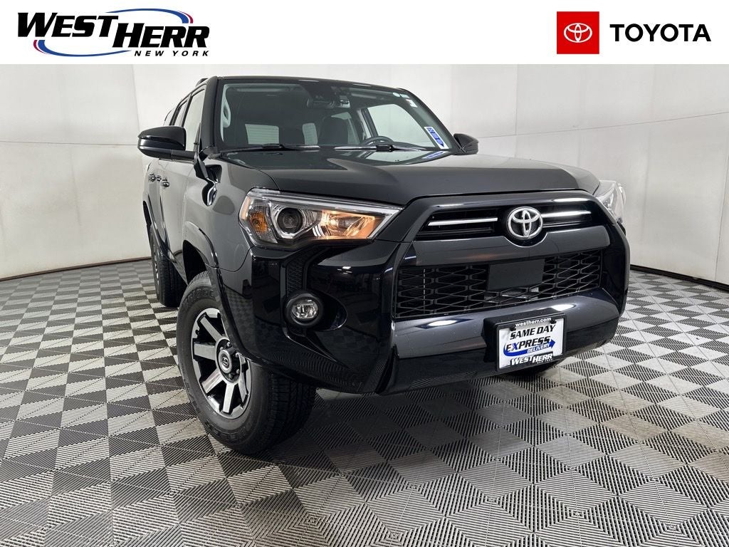 2023 Toyota 4Runner SR5