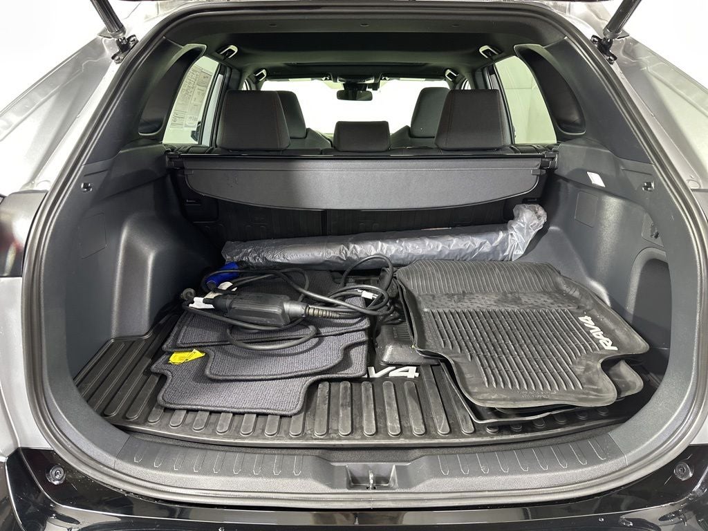 2023 Toyota RAV4 Prime SE