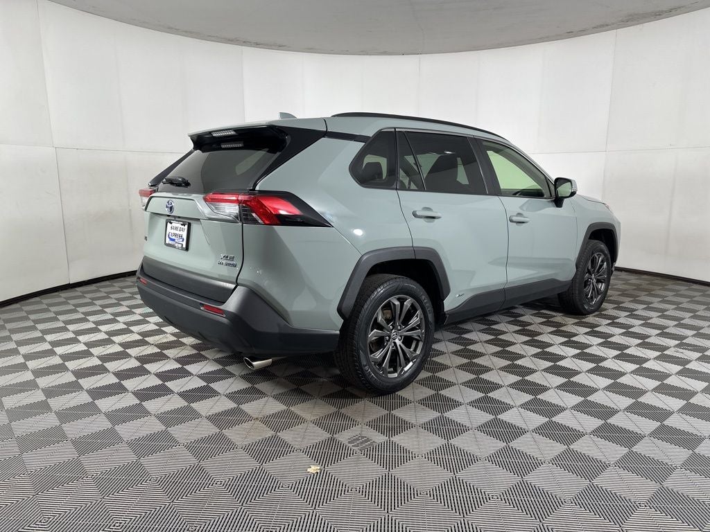 2022 Toyota RAV4 Hybrid XLE Premium