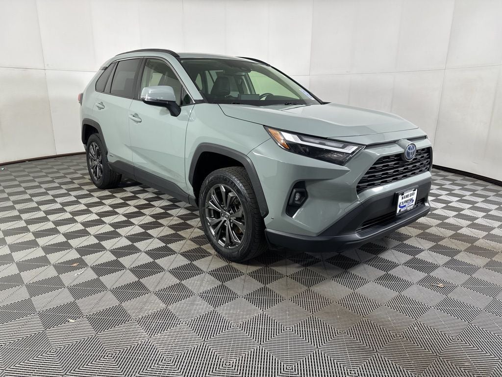 2022 Toyota RAV4 Hybrid XLE Premium