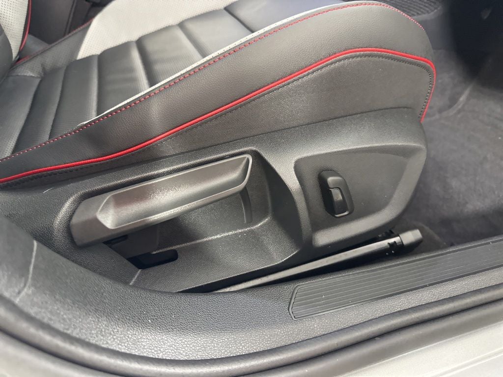 2023 Volkswagen Golf GTI 2.0T SE