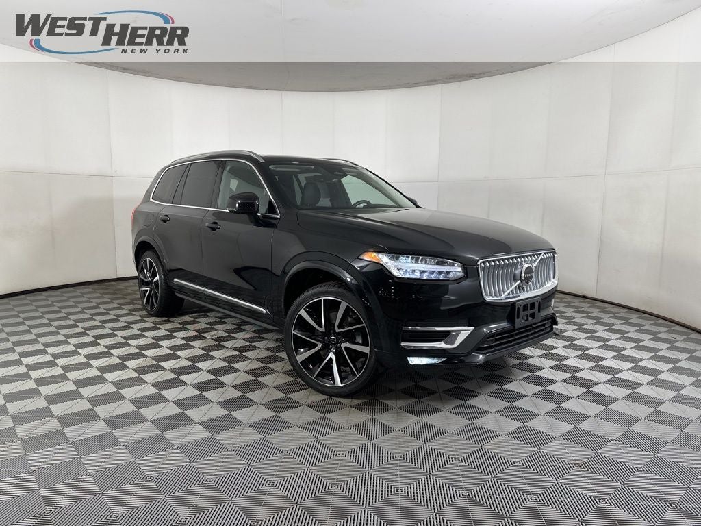 2024 Volvo XC90 B5 Plus
