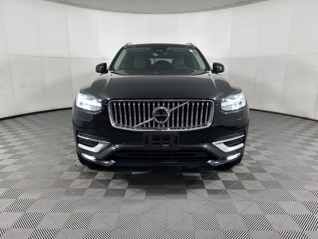 2024 Volvo XC90 B5 Plus