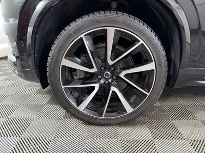 2024 Volvo XC90 B5 Plus