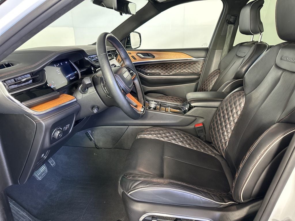 2023 Jeep Grand Cherokee Summit Reserve