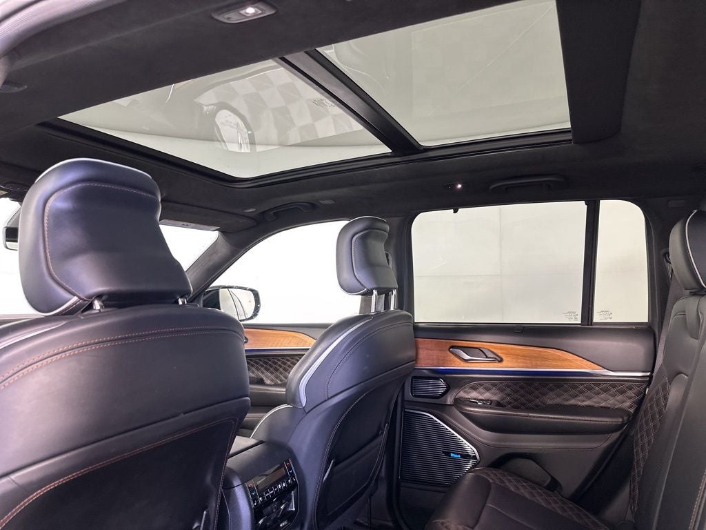 2023 Jeep Grand Cherokee Summit Reserve
