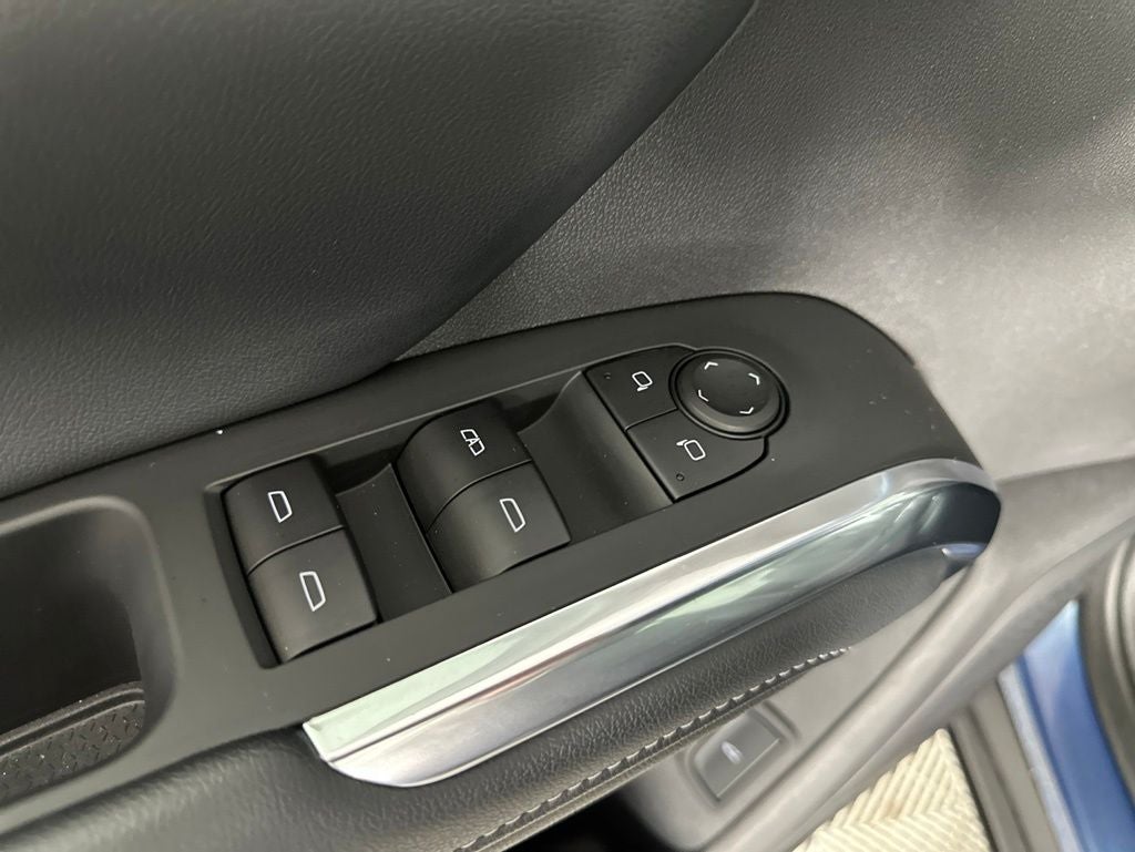 2025 Chevrolet Traverse LT 2LT