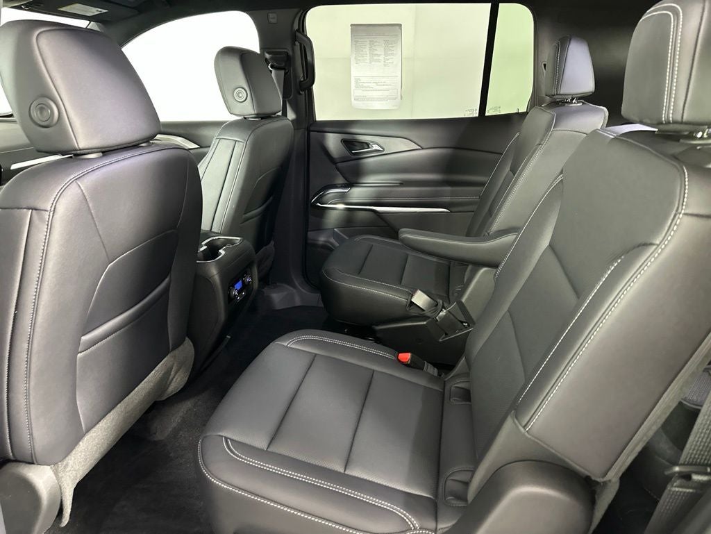2025 Chevrolet Traverse LT 2LT